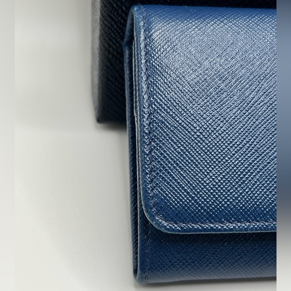 EUC π¦ PRADA Large Navy Blue Saffiano Leather Wallet ID Card Case Gold Chain Box - Picture 3 of 16